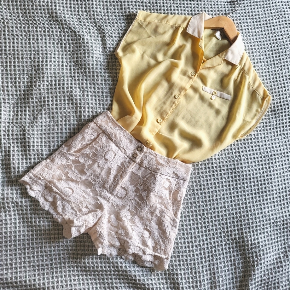 Retro Collared Short Sleeve Button Down Summer Blouse